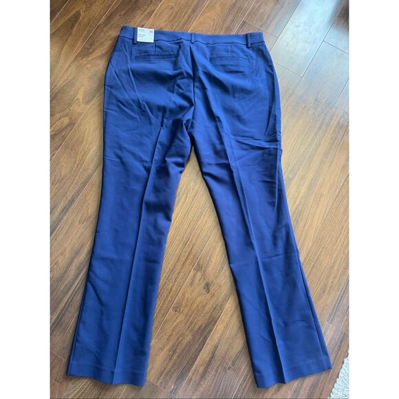 Express 16 R Low Rise Barely Boot Columnist Pant - Picture 4 of 4